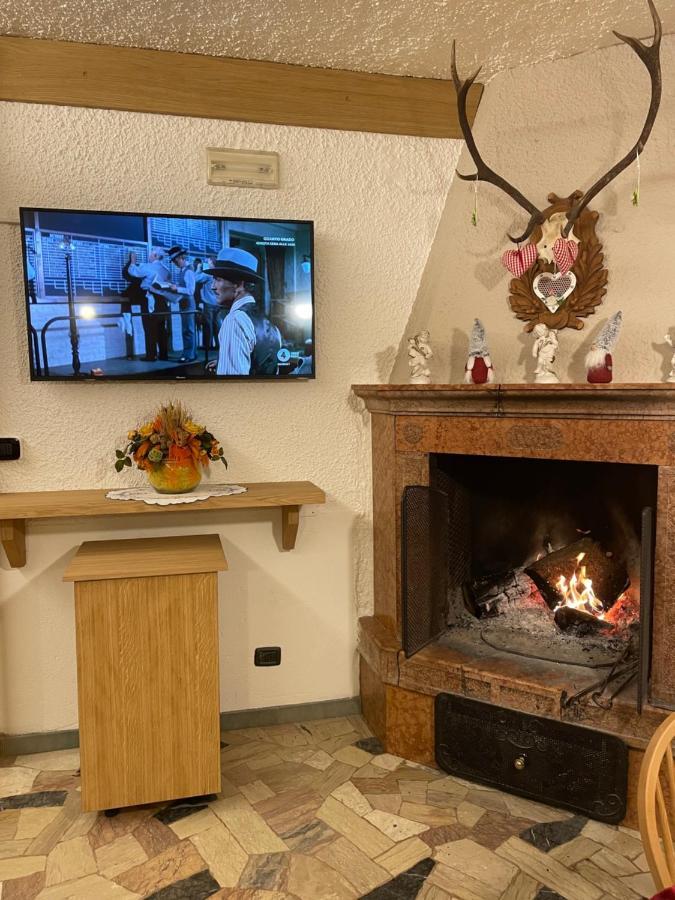 Kapriol Hotel Castello Tesino Eksteriør billede