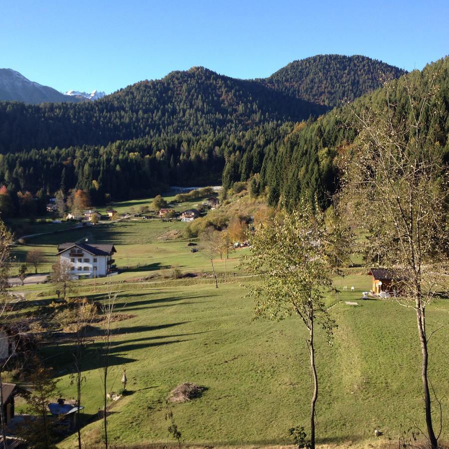 Kapriol Hotel Castello Tesino Eksteriør billede