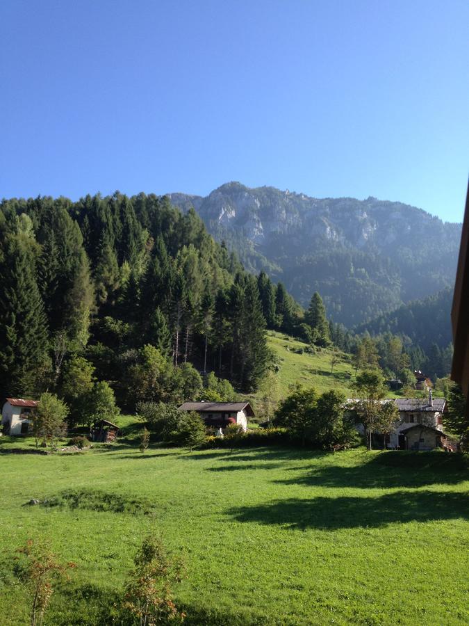 Kapriol Hotel Castello Tesino Eksteriør billede